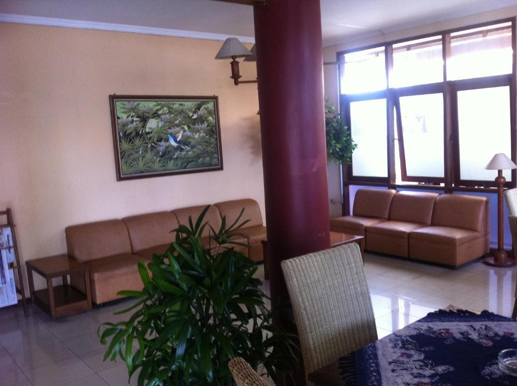 Harmony Hotel 2*
